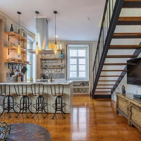 Elegant 2Br Duplex In City Center By Lovelystay Porto Luaran gambar