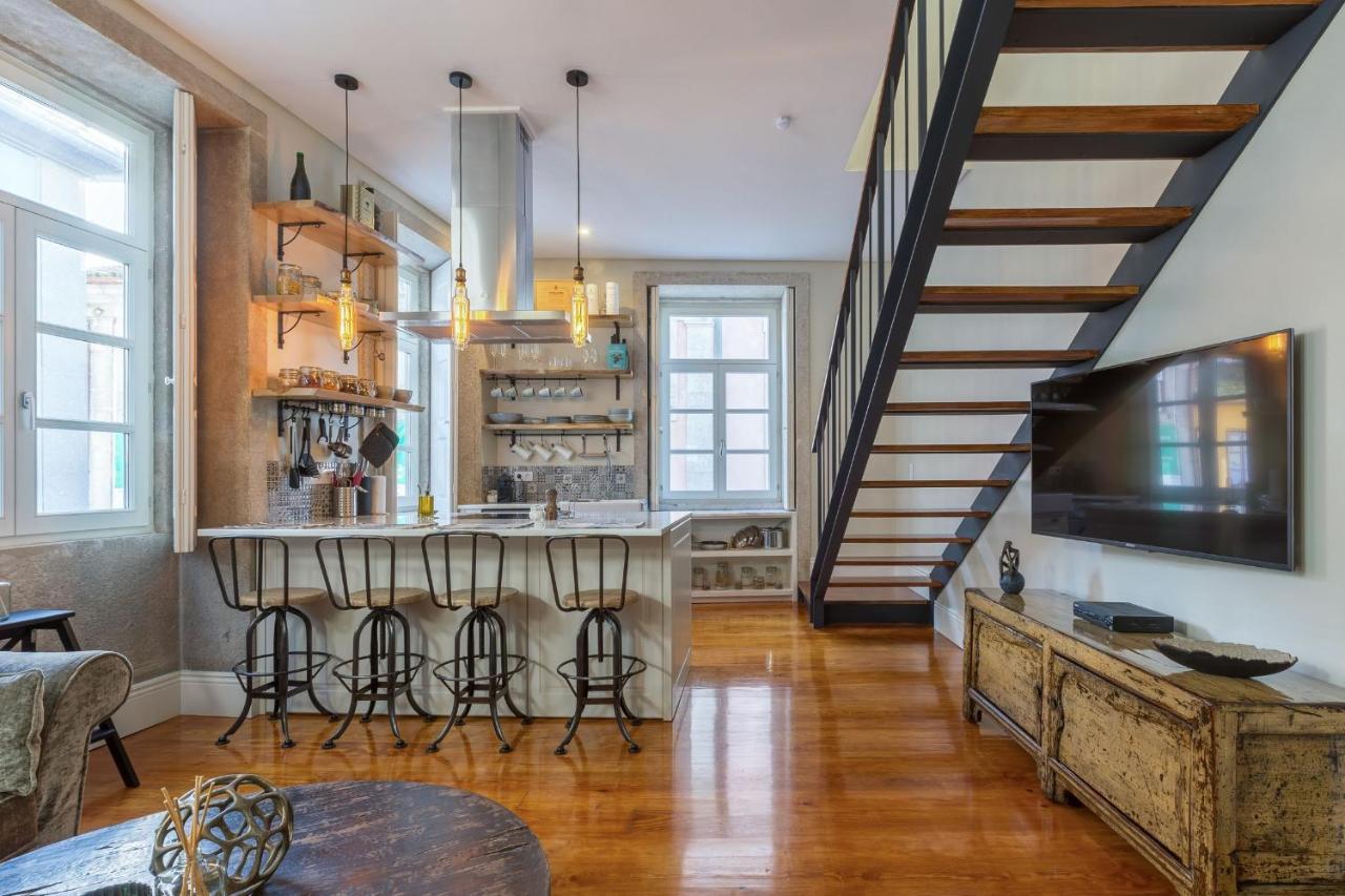 Elegant 2Br Duplex In City Center By Lovelystay Porto Luaran gambar