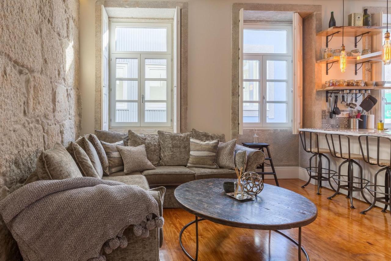 Elegant 2Br Duplex In City Center By Lovelystay Porto Luaran gambar